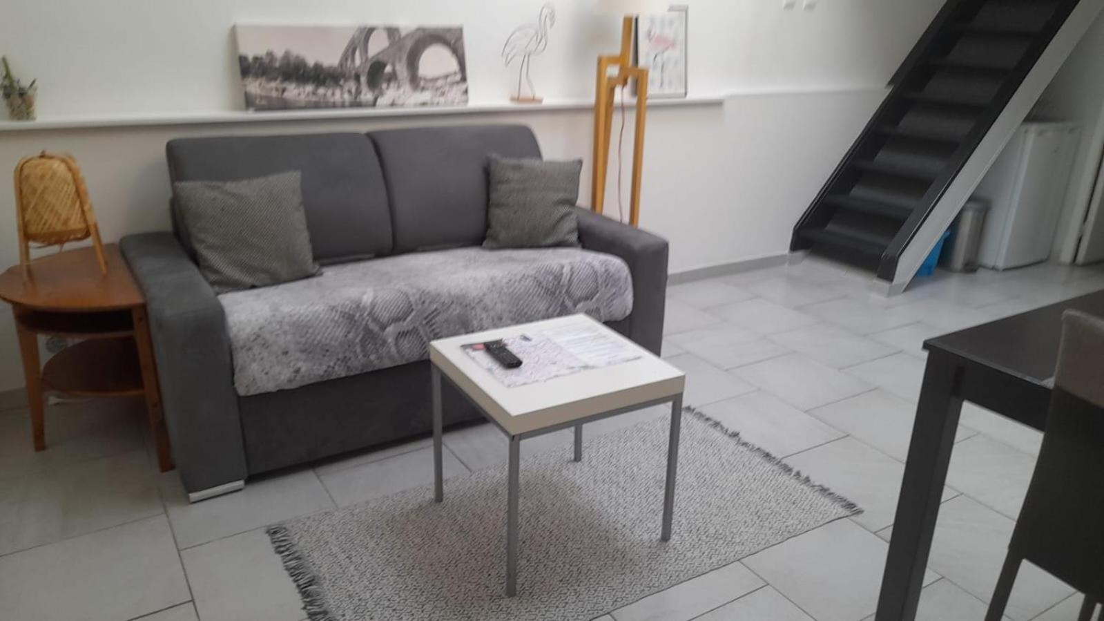 Duplex Denim Apartment Nimes Luaran gambar